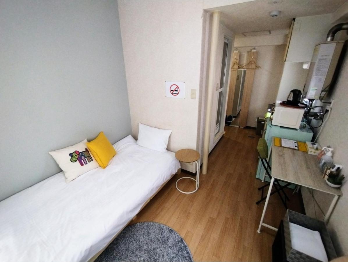 Luxes Hiroshima2F ラクセス ヒロシマ2F Apartment Exterior photo